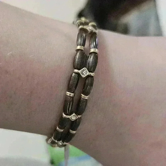 Gunmetal and gold tone elastic bracelet! - Picture 3 of 3